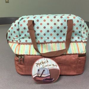 Potluck Carrier bag with casserole dish. NWT